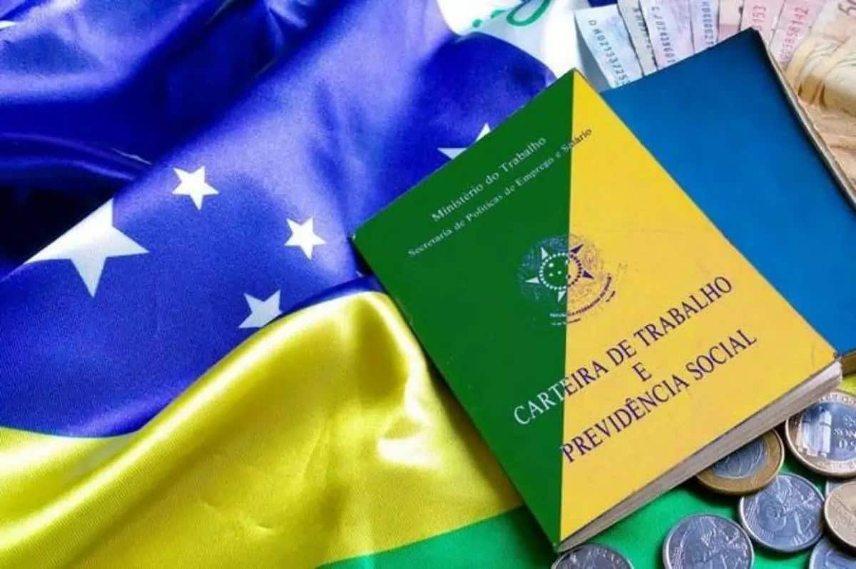 14 º salário pode passar por um novo atalho para ser finalmente aprovado e ainda, antes do previsto ser pago! Confira: