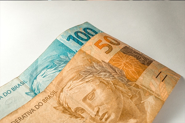 Saque FGTS online traz mais facilidade e comodidade para os brasileiros. (Fonte: Edição/João Financeira).