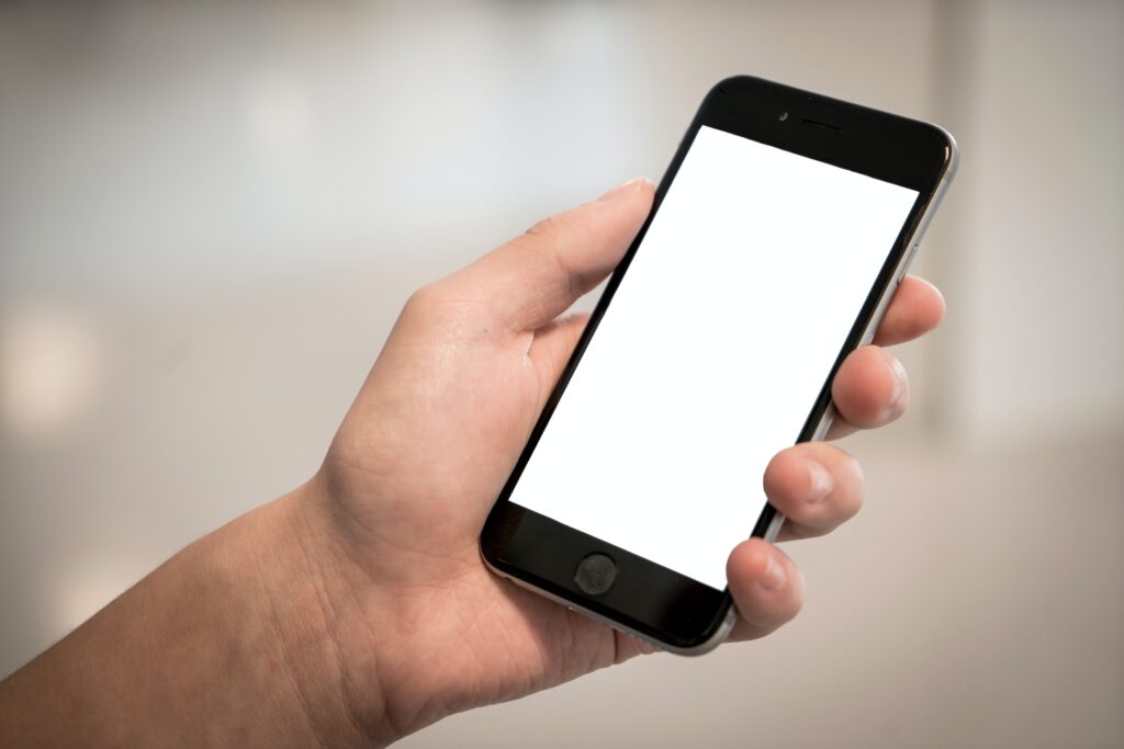 Aplicativo do Governo "Celular Seguro" transforma celular roubado em "pedaço de metal inútil". (Fonte: Edição/João Financeira)
