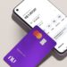 Celular com a conta Nubank aberta mostrando valor disponível