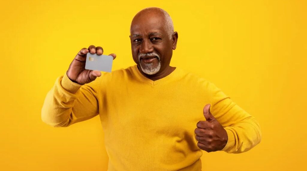 Veja os 3 cartões do INSS