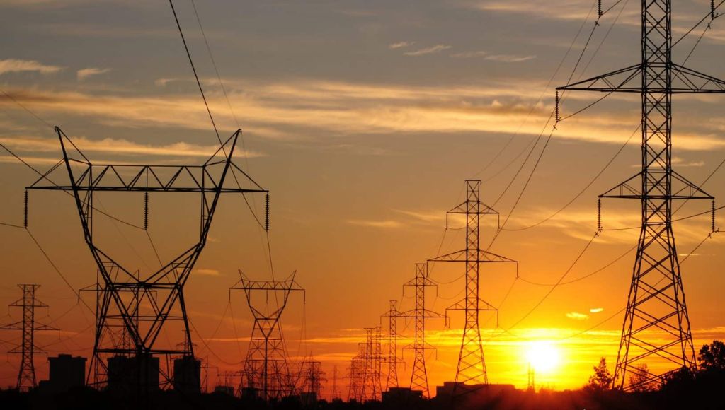 Veja tudo sobre a proposta que traz a redução na conta de luz e saiba se você participa. (Fonte: Conhecimento Cientifico) 