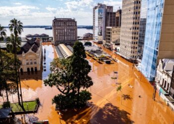 enchentes no Rio Grande do Sul