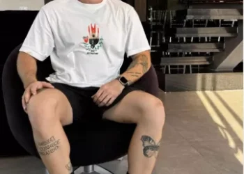 jovem que descobriu seu câncer