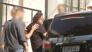 Um incidente chocante na Rodovia Castello Branco levantou um debate sobre segurança no trânsito. Adriano Domingues foi preso após tiroteio.