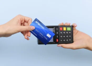 NOVIDADE: Conheça o cartão que evita que você seja ROUBADO.