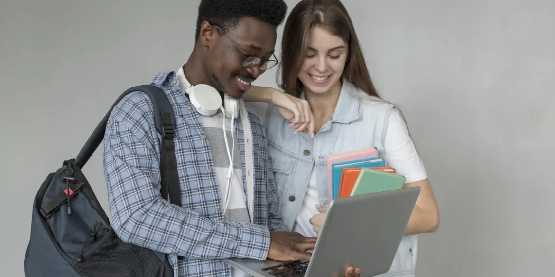 ATENÇÃO UNIVERSITÁRIOS! Serasa Oferece Desconto de 95% para Quitar Dívidas – Não Perca!