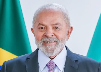11.01.2024 - Presidente da República, Luiz Inácio Lula da Silva, durante reunião com o Ministro da Justiça e Segurança Pública, Flávio Dino, e o Ex-Ministro do Supremo Tribunal Federal, Ricardo Lewandowski, no Palácio do Planalto. Brasília - DF.  

Foto: Ricardo Stuckert / PR