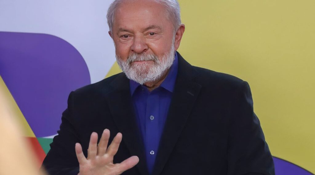 Brasília, (DF) - 28/08/2023 -  O presidente Lula durante solenidade de Assinatura de Sanção do Projeto de Lei de Conversão (PLV) no 15/2023, que estabelece a política de valorização permanente do salário mínimo. Foto Valter Campanato/EBC.